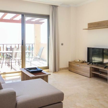 Awesome Apartment In Benahavis With 2 Bedrooms, Outdoor Swimming Pool And Swimming Pool Estepona Buitenkant foto